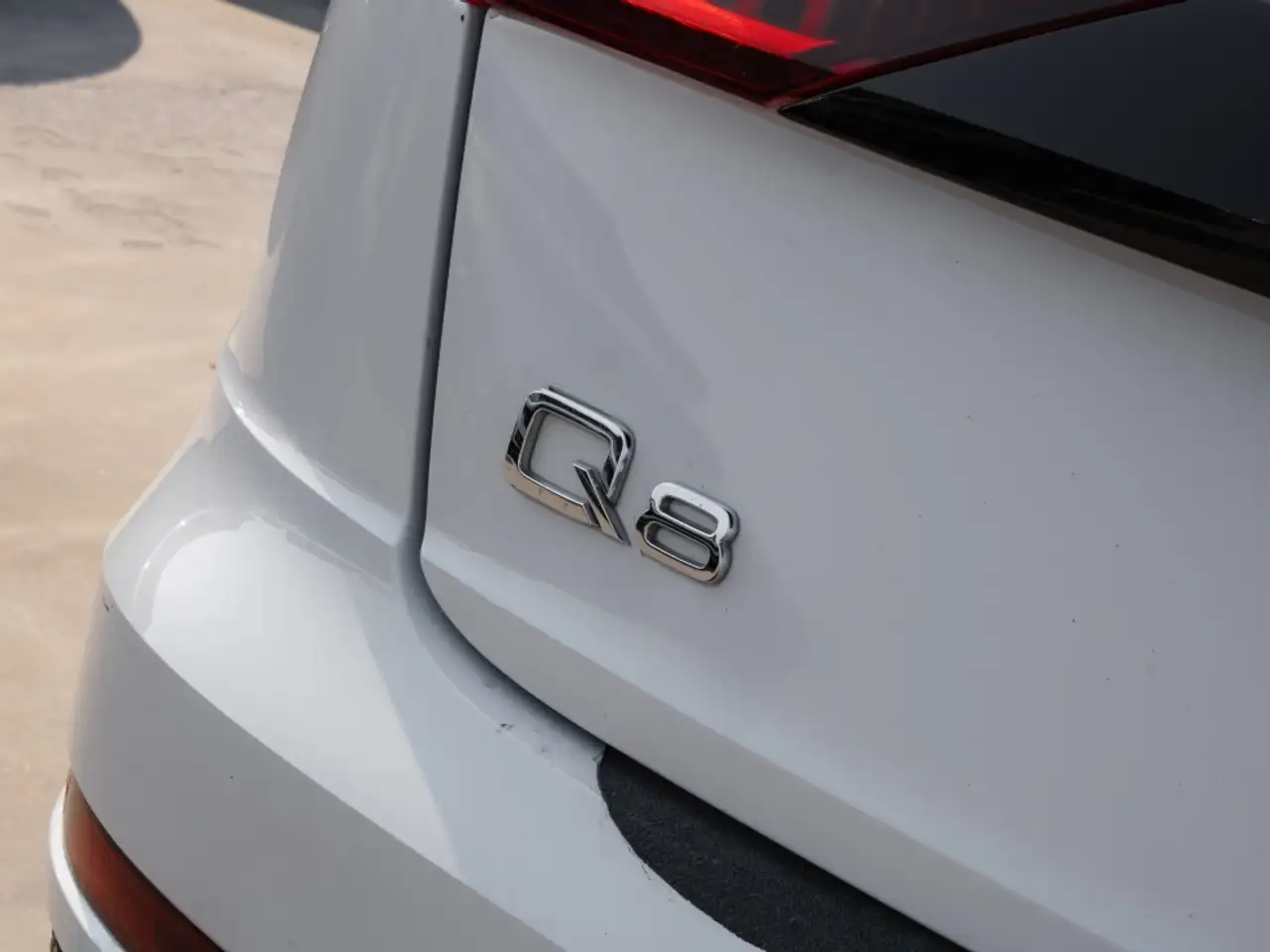 Audi Q8 снимка Audi Q8