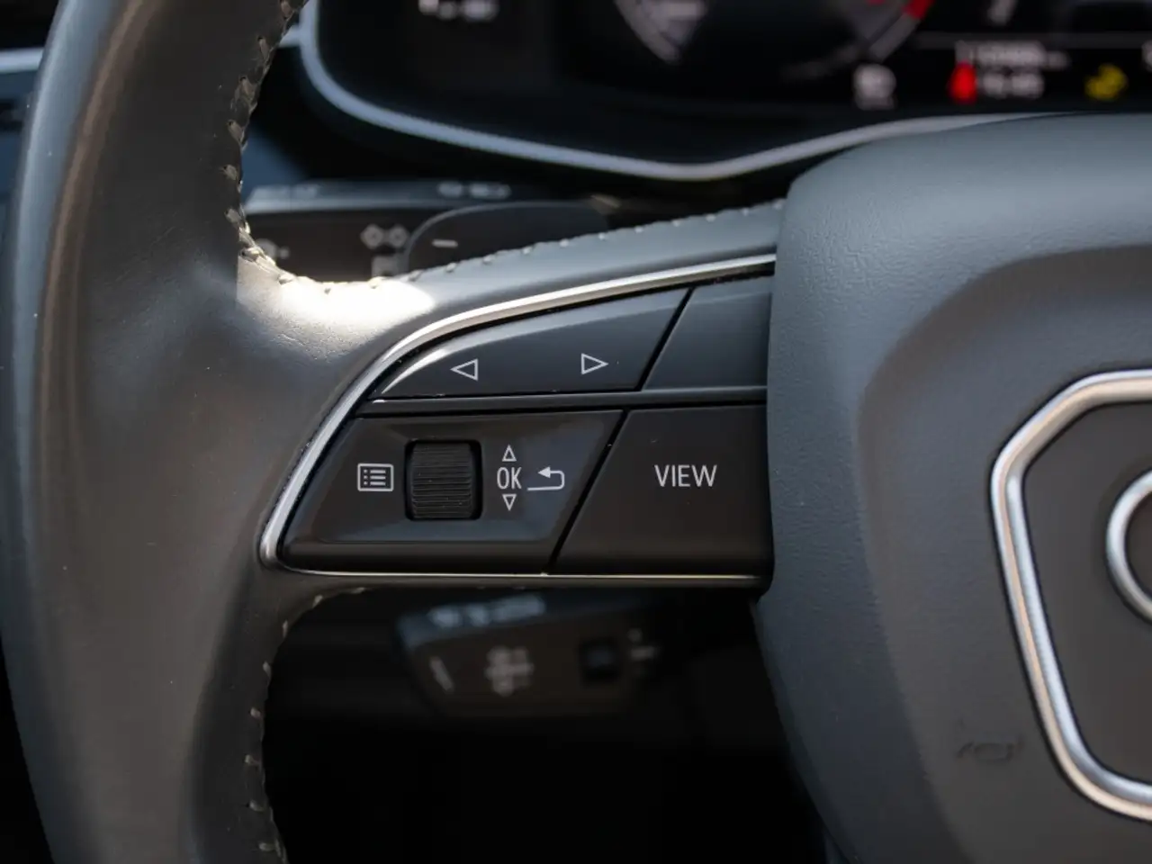 Audi Q8 снимка Audi Q8