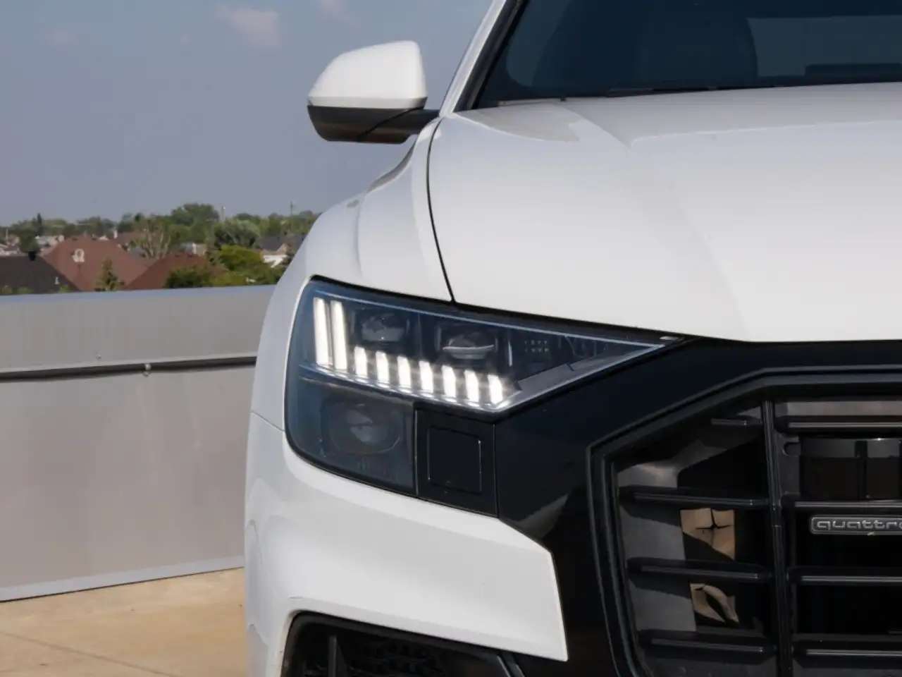 Audi Q8 снимка Audi Q8