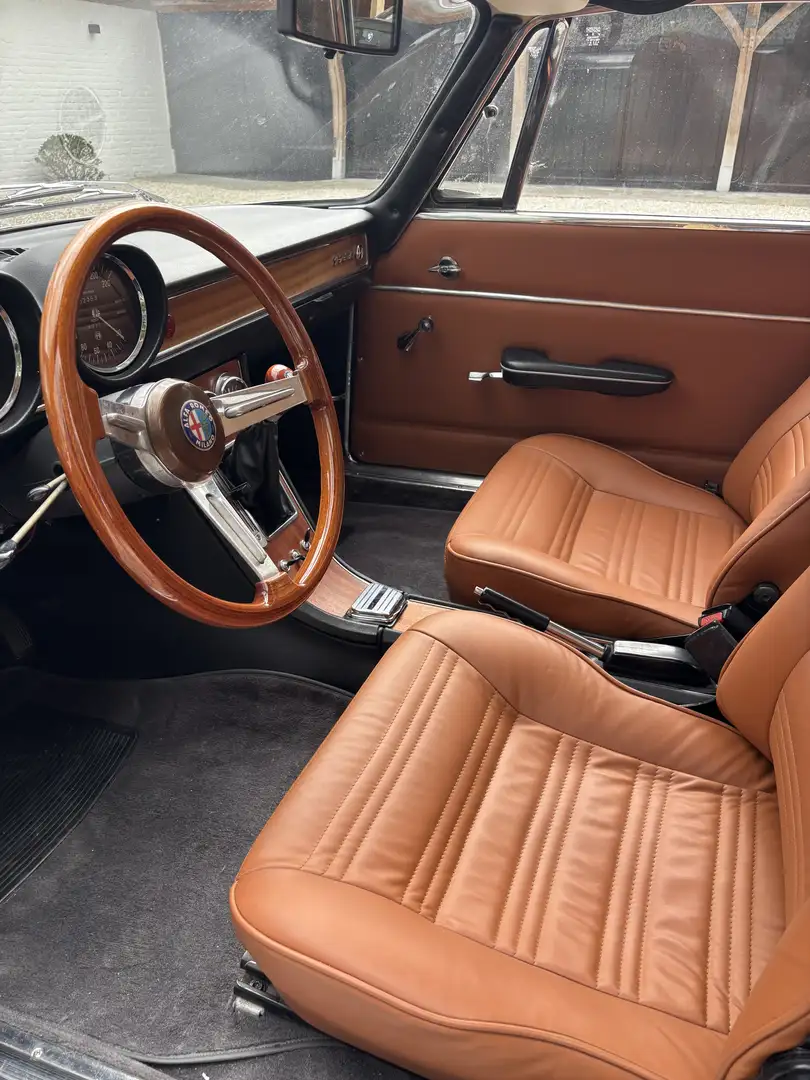 Alfa Romeo 1750 serie 2 - 1