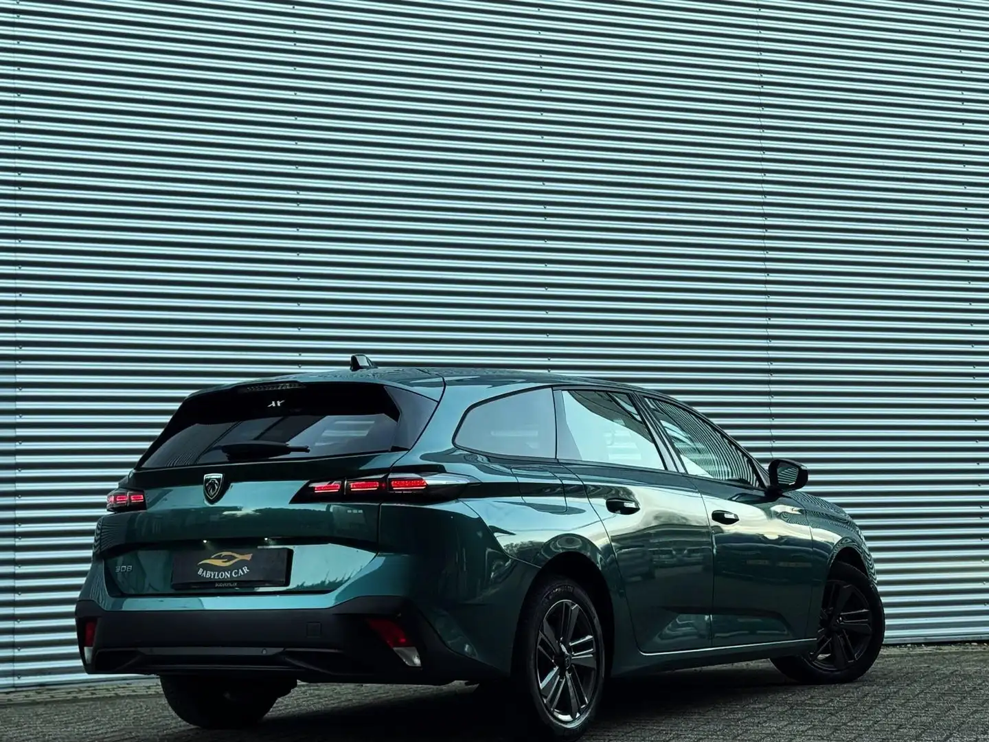 Peugeot 308 1.2 PureTech Active Pack Business/ Navi/Led/Carpla Groen - 2