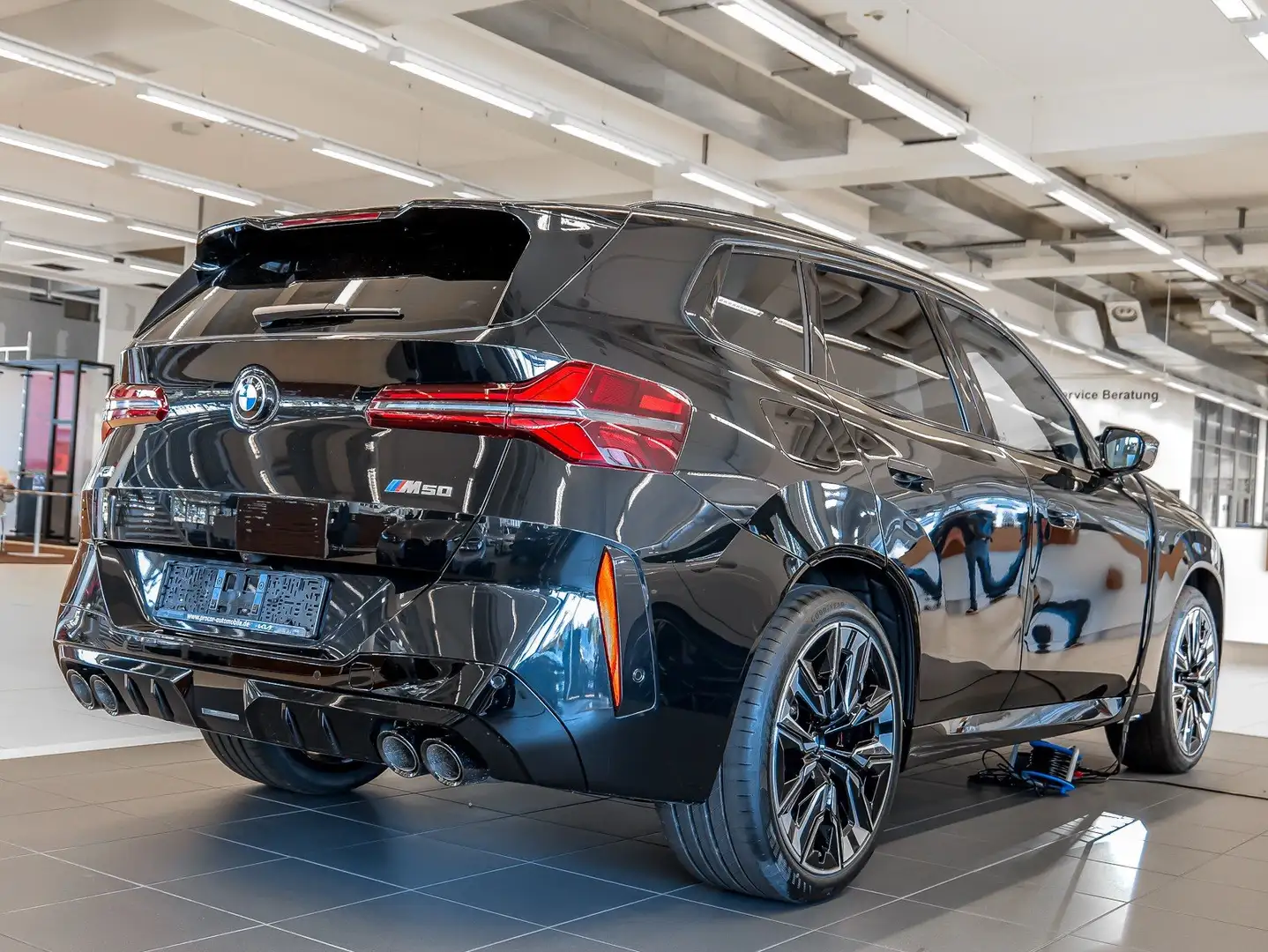BMW X3 M 50 xDrive MSport + Pano + AHK + H/K + 21" Schwarz - 2