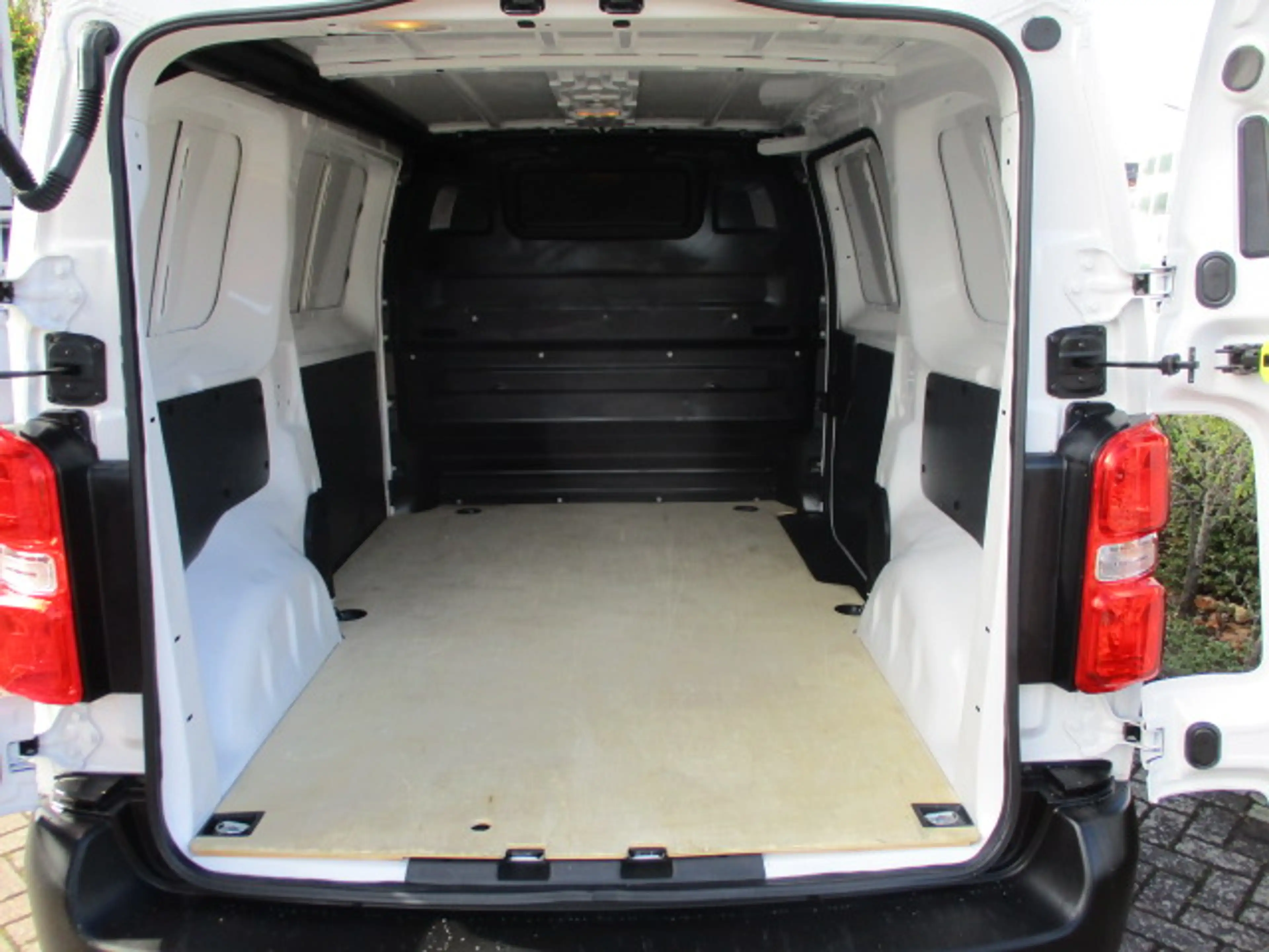 Fiat Scudo Scudo 2,0 JTD.Euro.6.Kasten.L2H1.Wenig KM. Klima. Kamera. Navi. Sofort — photo 9