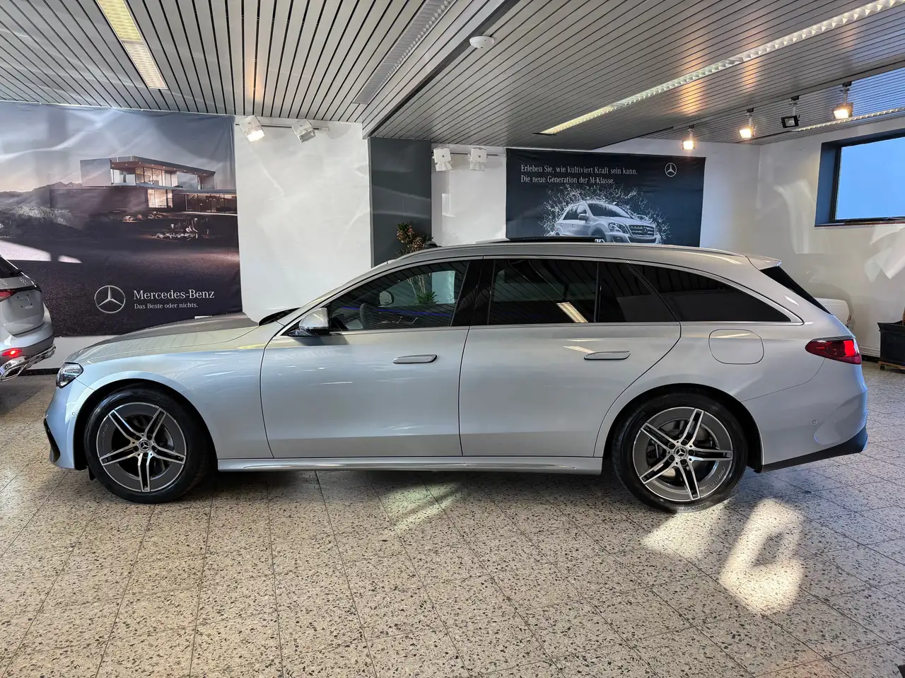 Mercedes-Benz E 300