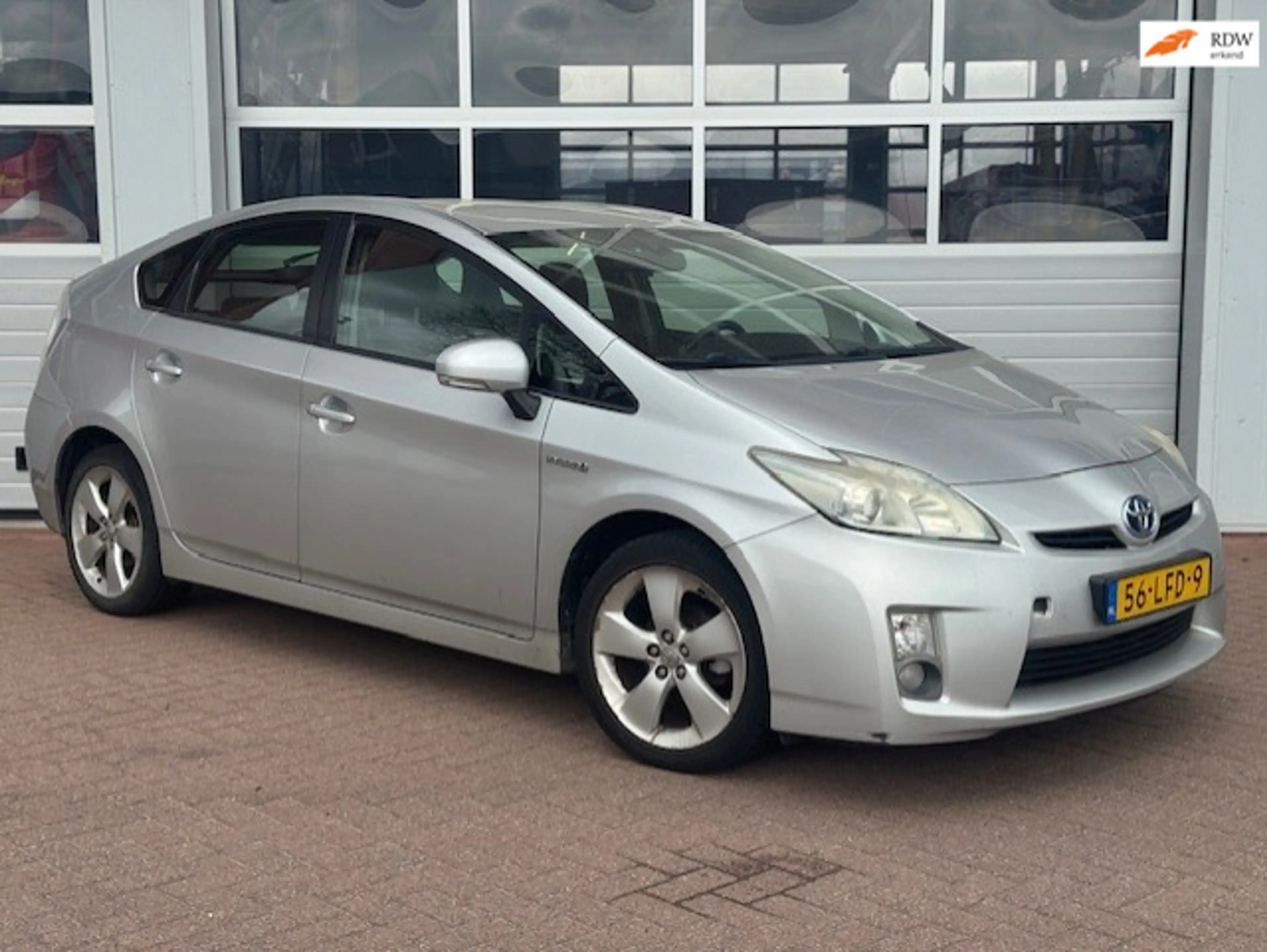 Toyota Prius 1.8 Aspiration - Head up - Keyless - PDC-Cruise