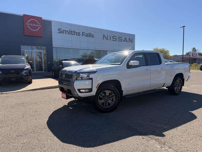 2025 Nissan Frontier Crew Cab 4x4 Long Bed SV