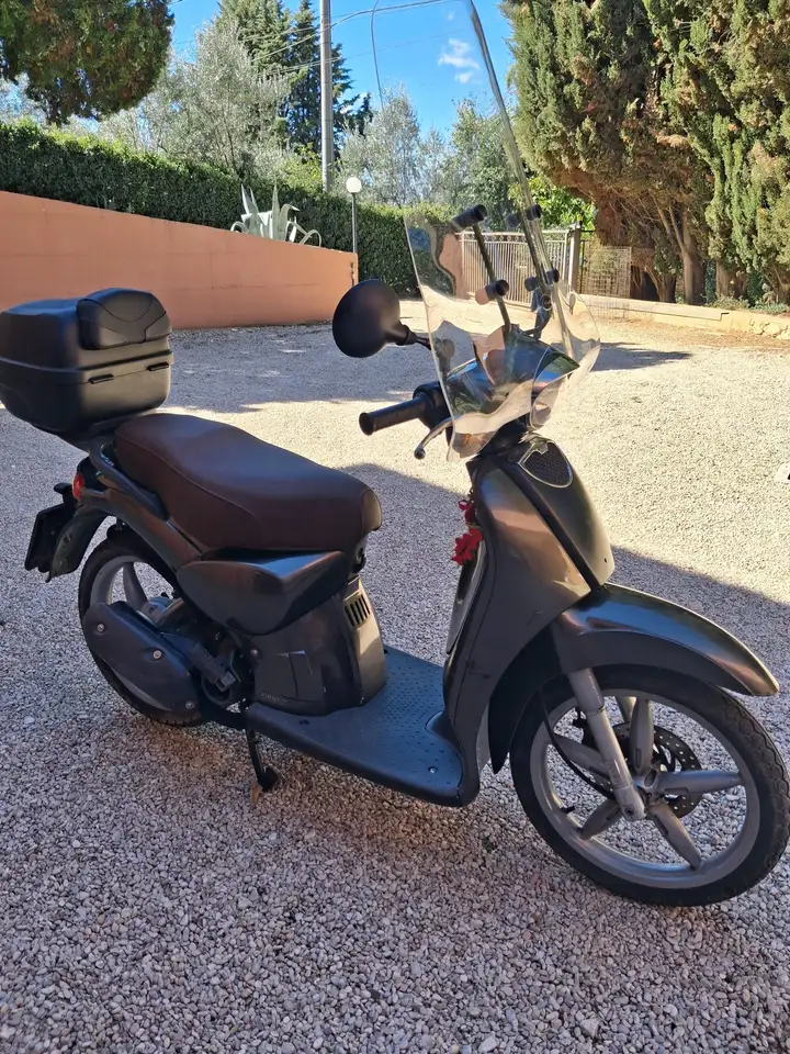 Aprilia Scarabeo