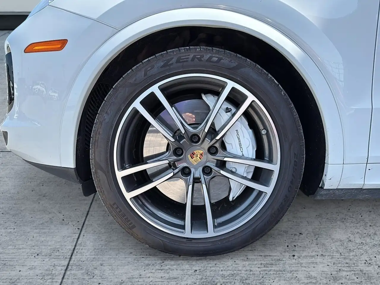 Porsche Cayenne снимка Porsche Cayenne