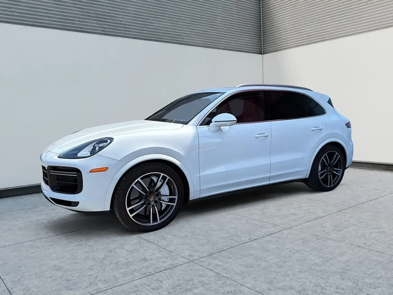 Porsche Cayenne снимка Porsche Cayenne