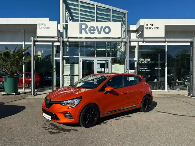 Renault Clio Experience DAB