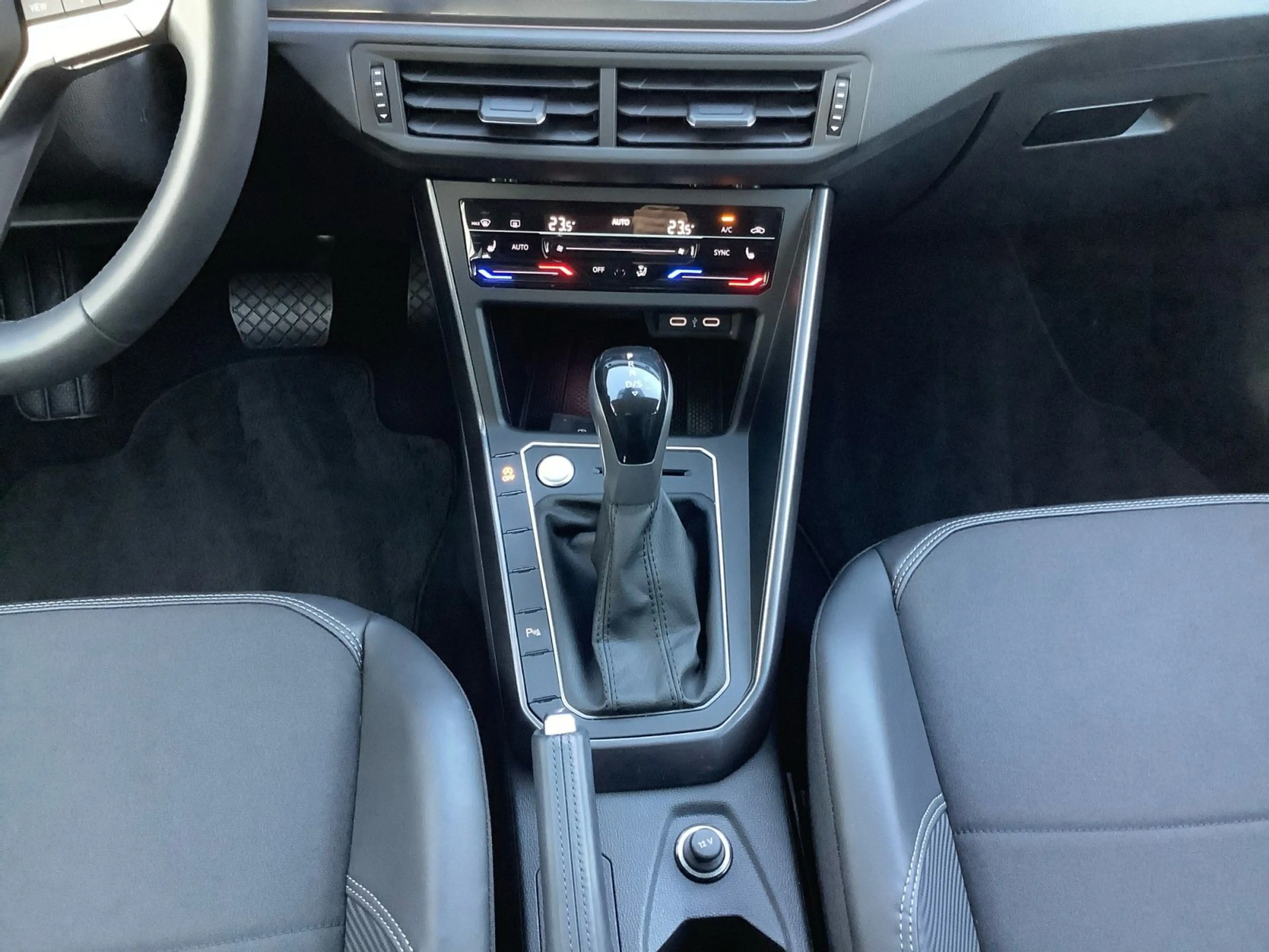 Volkswagen Taigo 1.0 TSI DSG Style ACC Matrix APP Keyless P — photo 11