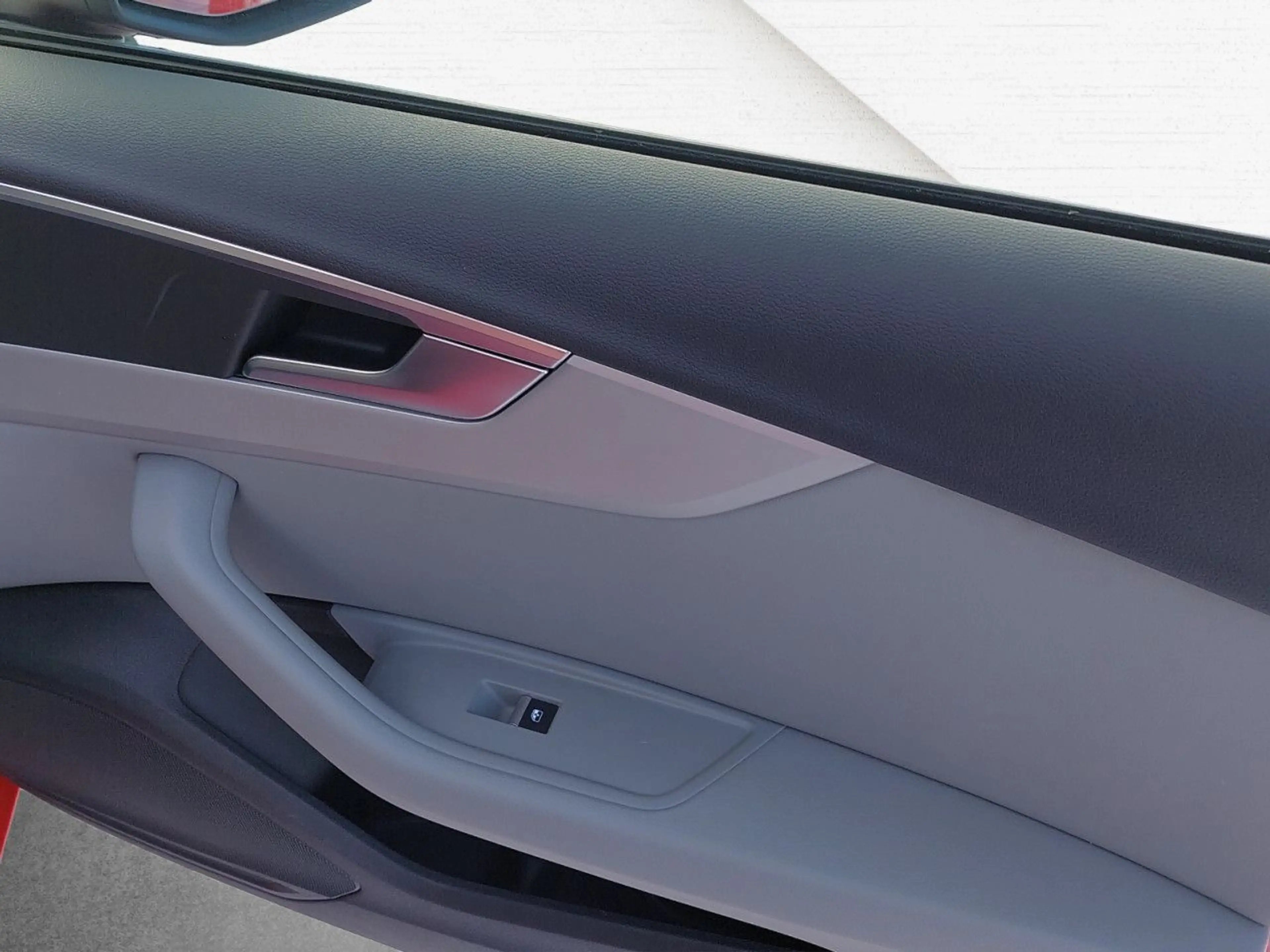 Audi A4 AVANT 35 TFSI STRONIC MMINAVI SPORTSITZE LED — photo 14