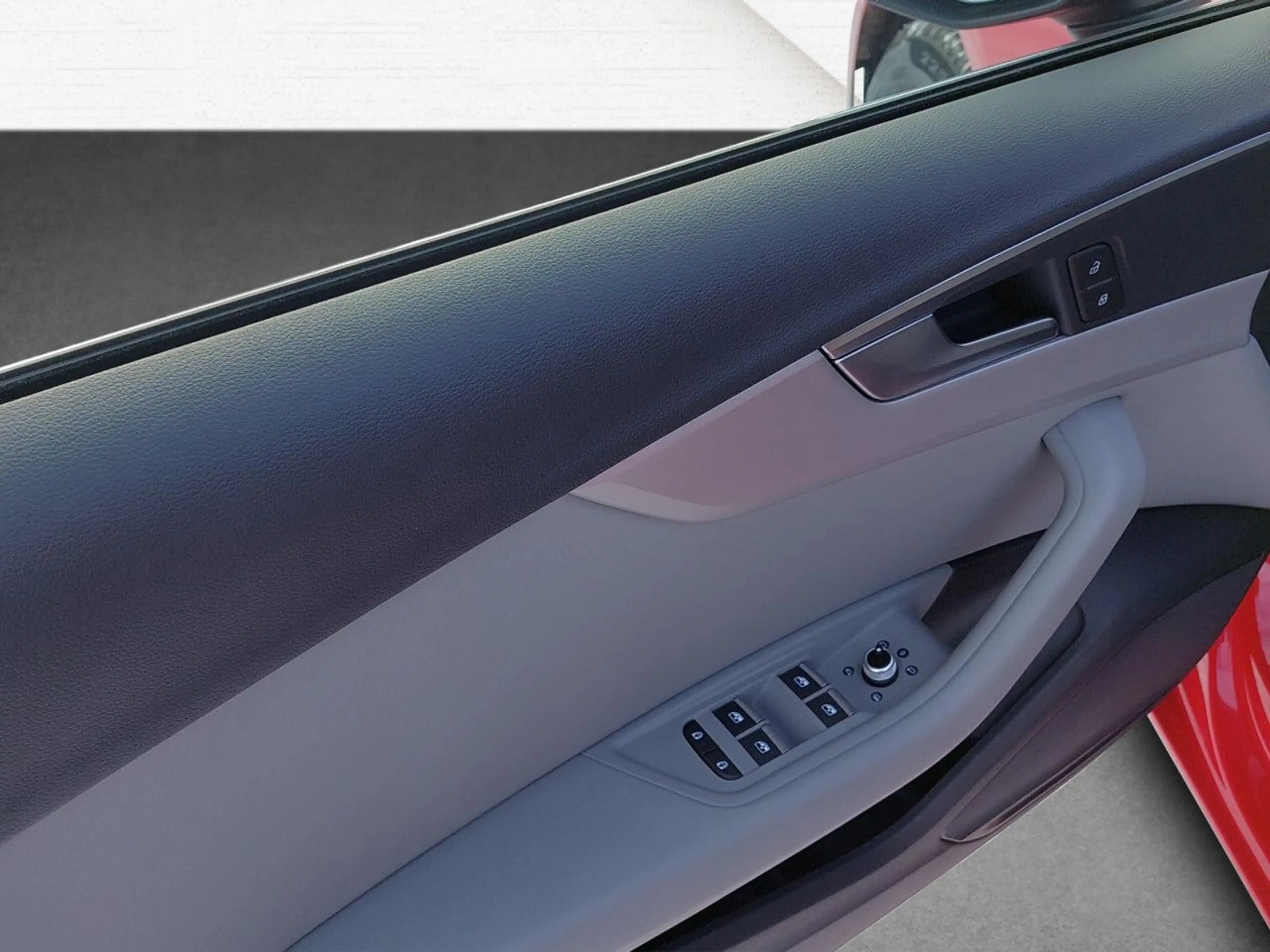 Audi A4 AVANT 35 TFSI STRONIC MMINAVI SPORTSITZE LED — photo 10