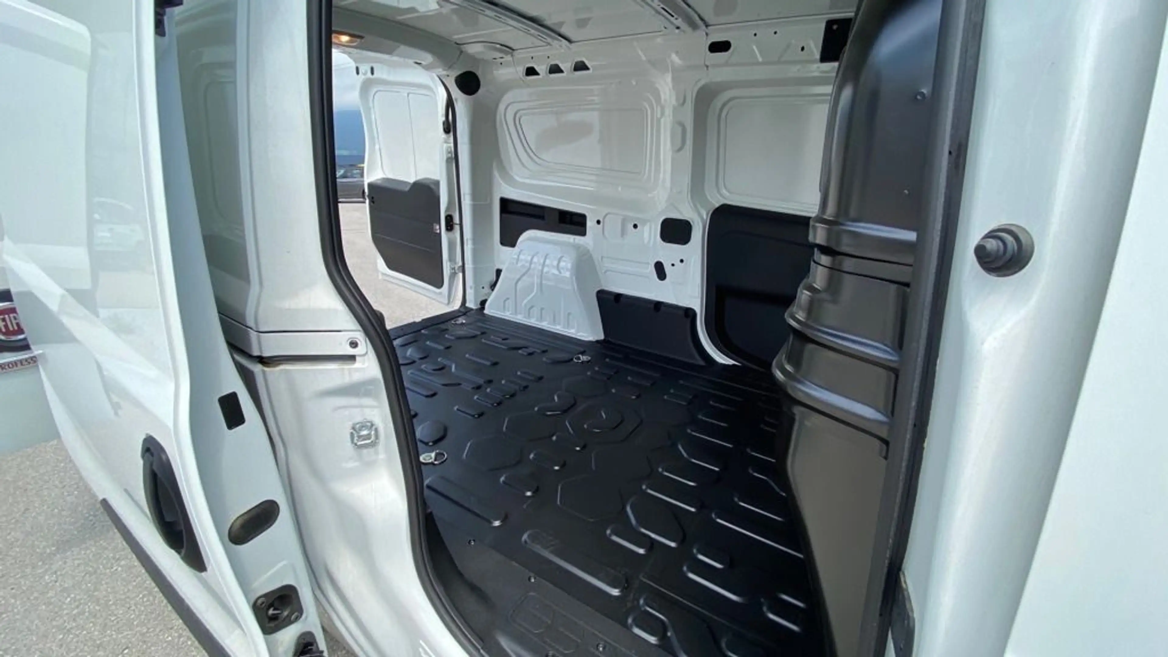 Fiat Doblo DOBLO C KW MAXI 95MJ SX — photo 15