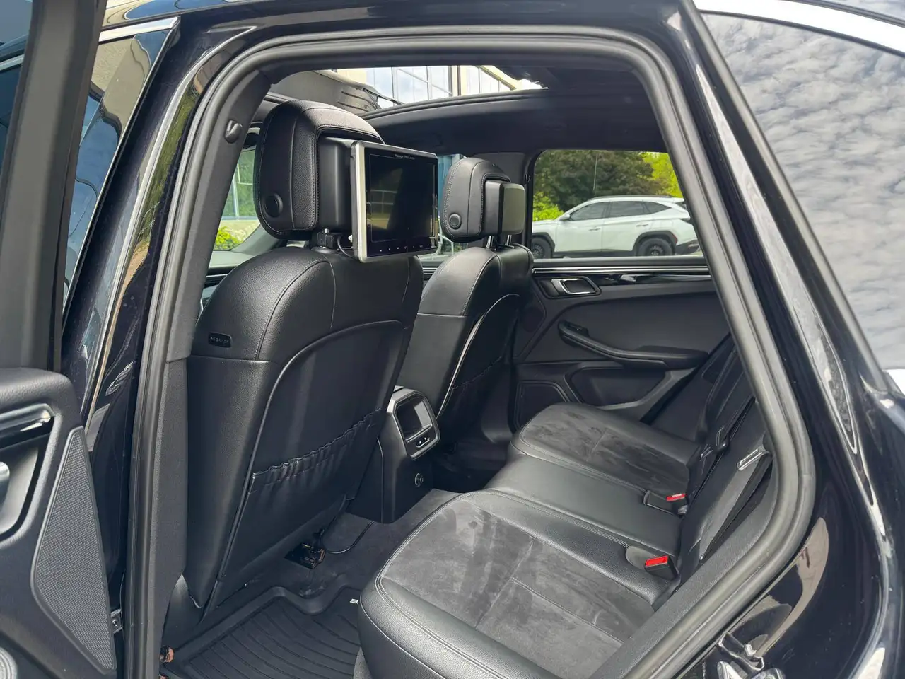 Porsche Macan снимка Porsche Macan