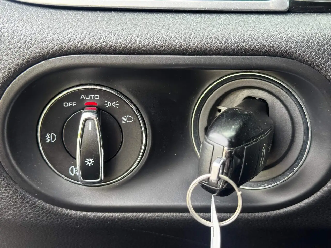 Porsche Macan снимка Porsche Macan