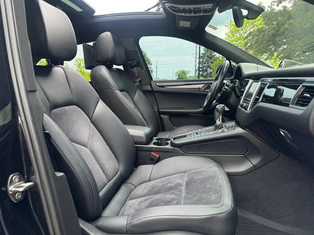 Porsche Macan снимка Porsche Macan