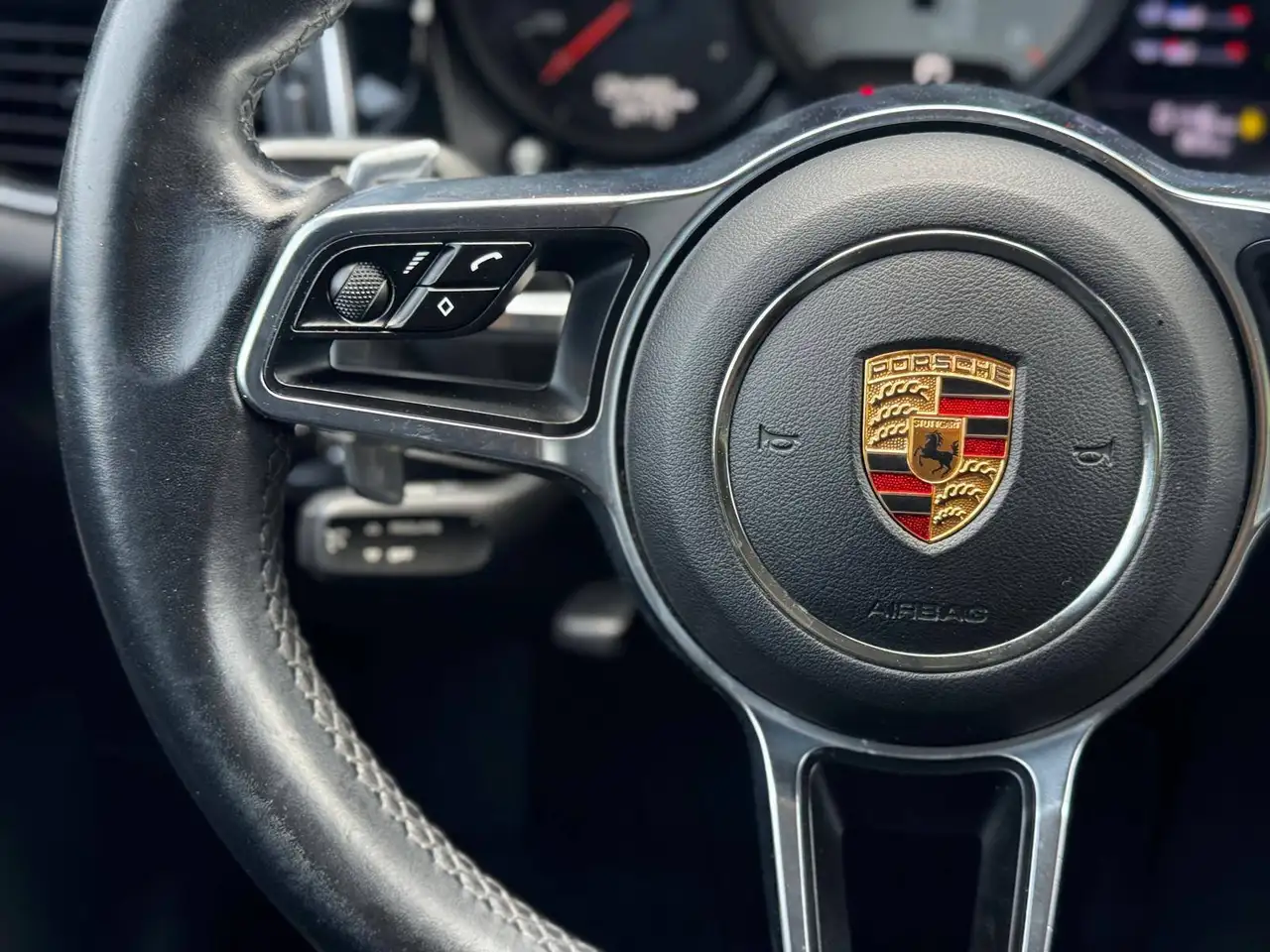 Porsche Macan снимка Porsche Macan
