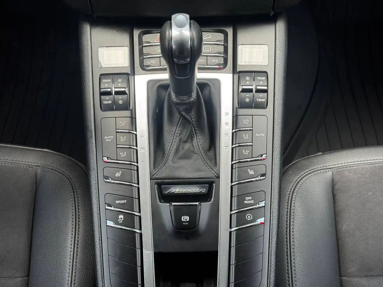 Porsche Macan снимка Porsche Macan