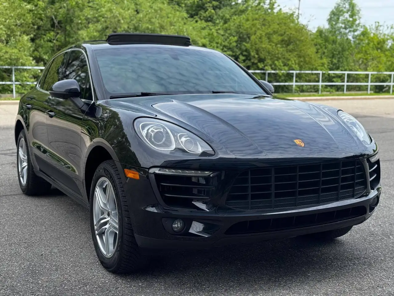 Porsche Macan снимка Porsche Macan