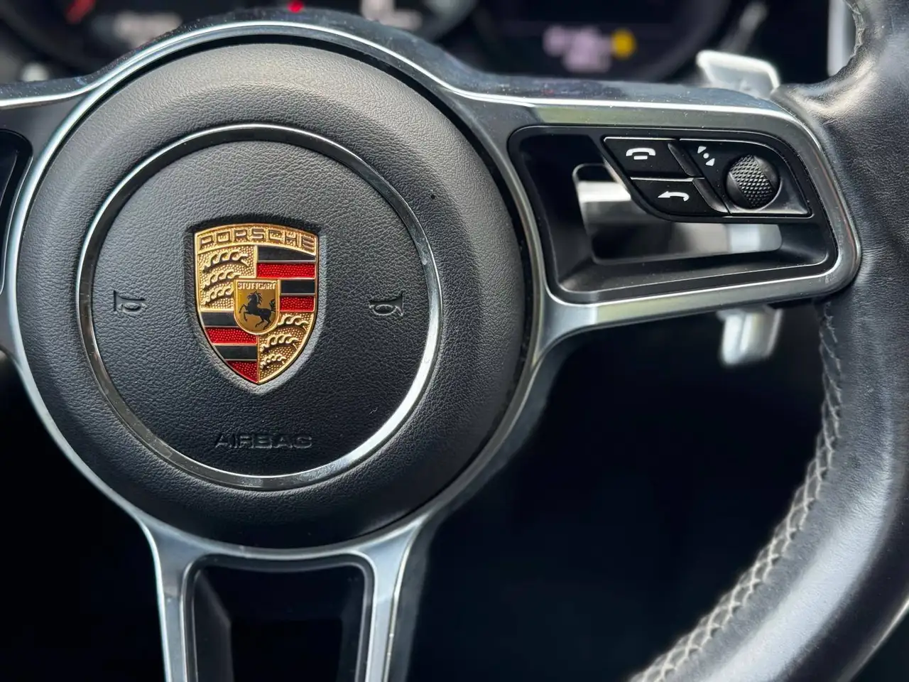 Porsche Macan снимка Porsche Macan