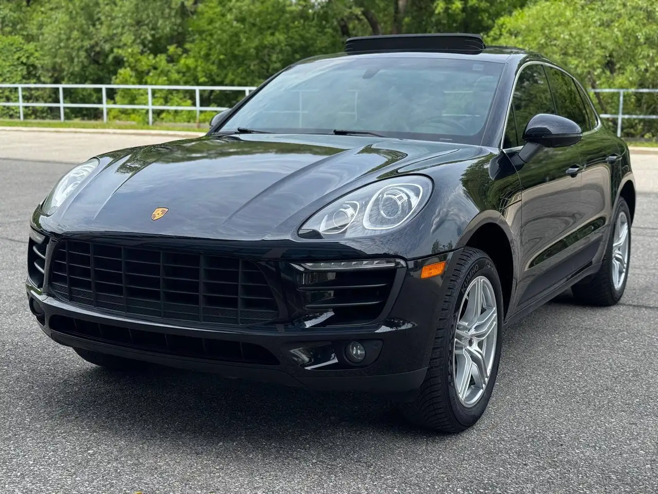 Porsche Macan снимка Porsche Macan