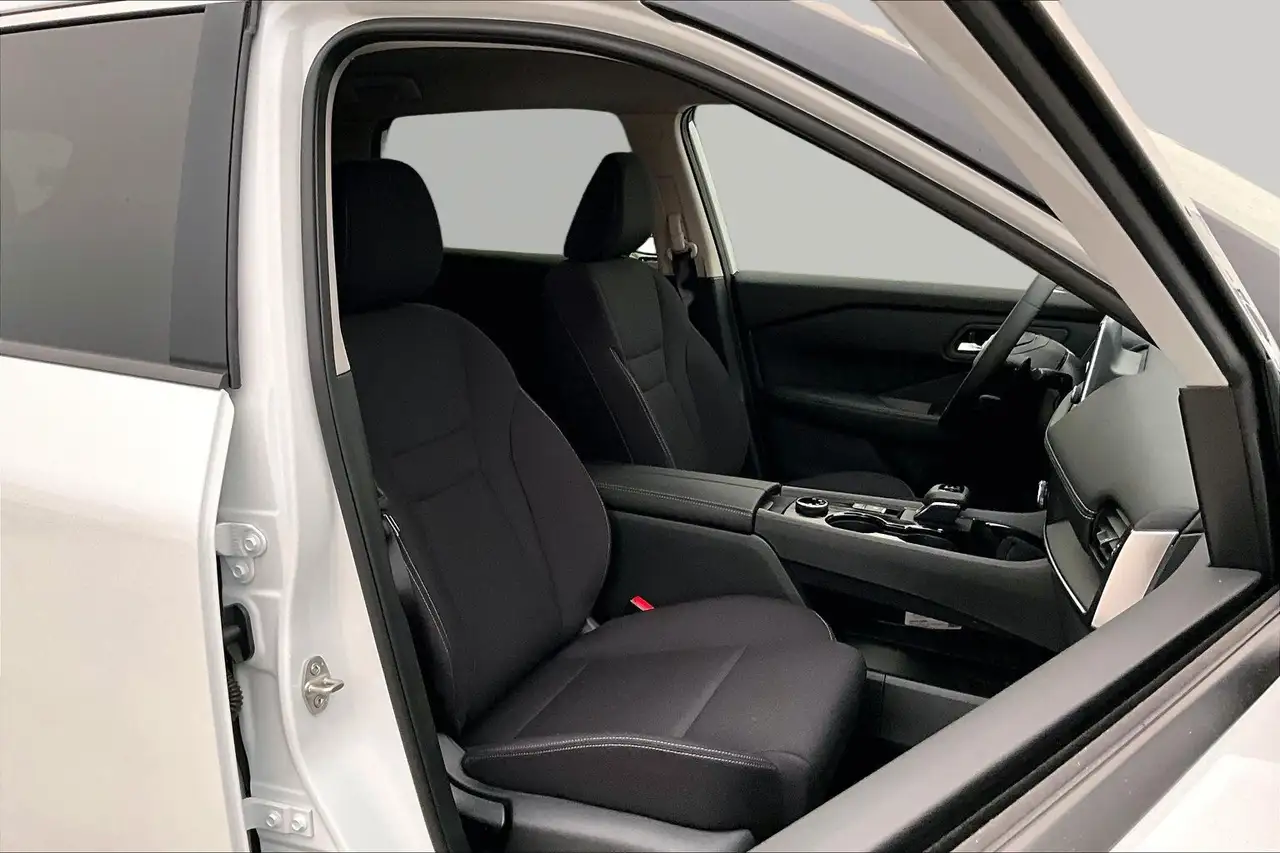 Nissan Rogue fotografie Nissan Rogue