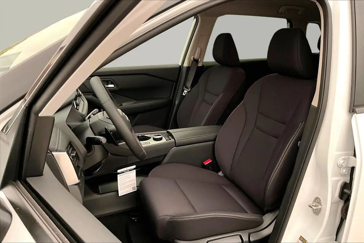 Nissan Rogue fotografie Nissan Rogue