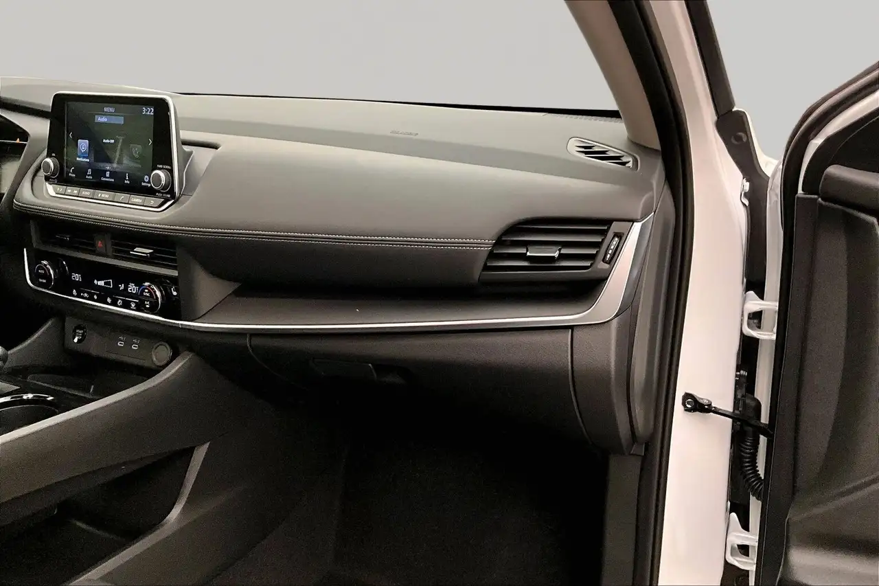 Nissan Rogue fotografie Nissan Rogue