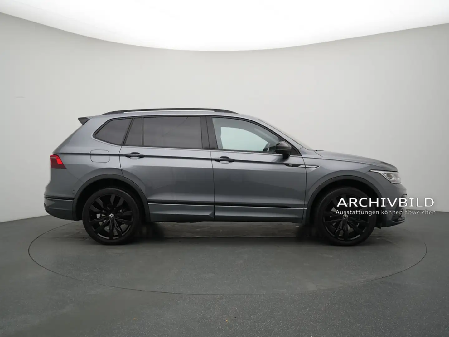 Volkswagen Tiguan Allspace R-Line 4Motion STANDHZ PANO A Gris - 2