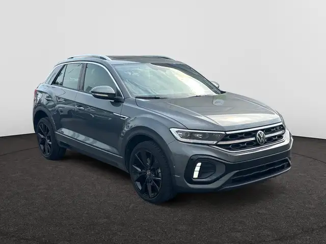 Volkswagen T-Roc view 4