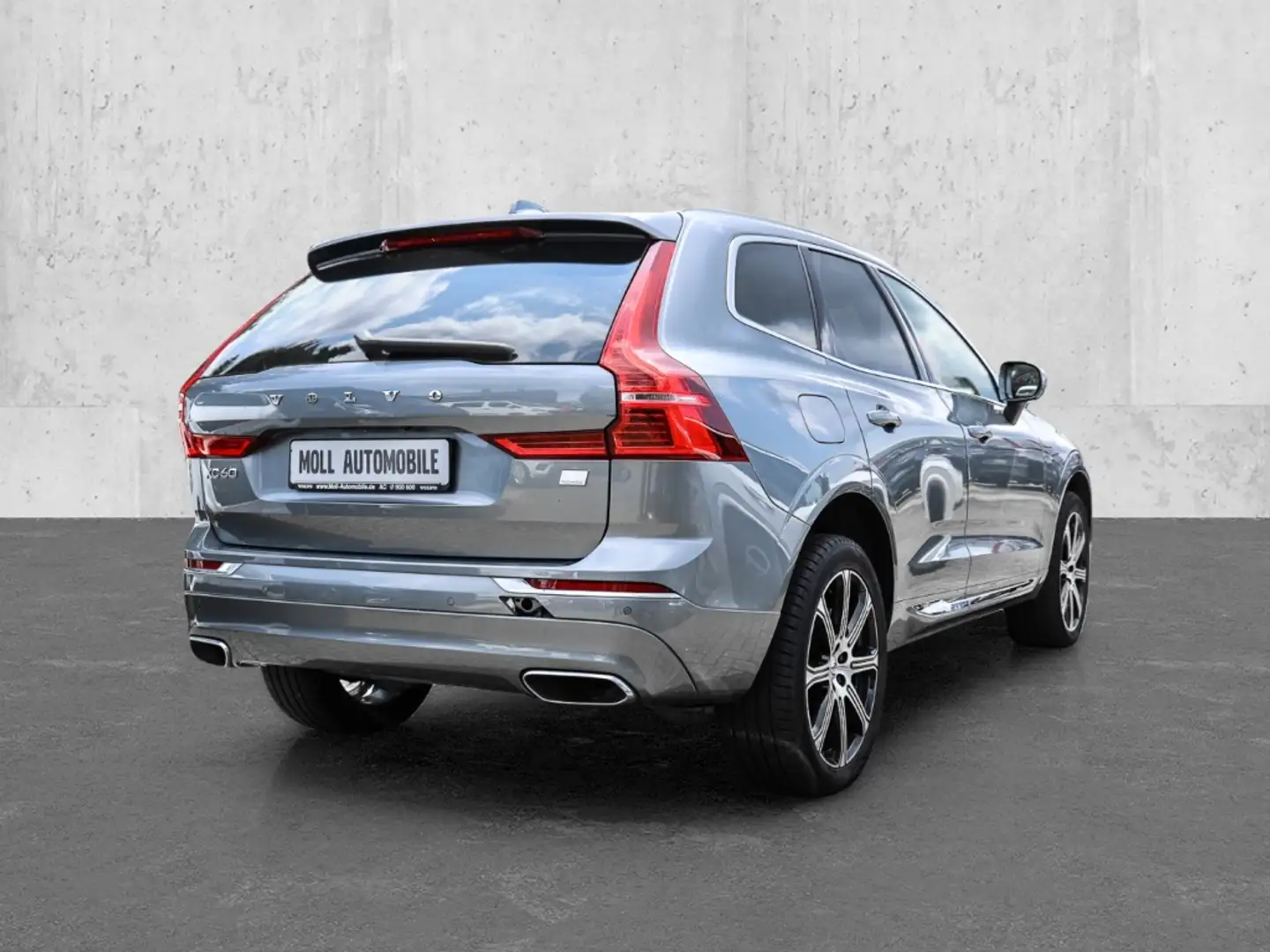 Volvo XC60 Inscription Recharge Plug-In Hybrid AWD T8 Twin En Grau - 2