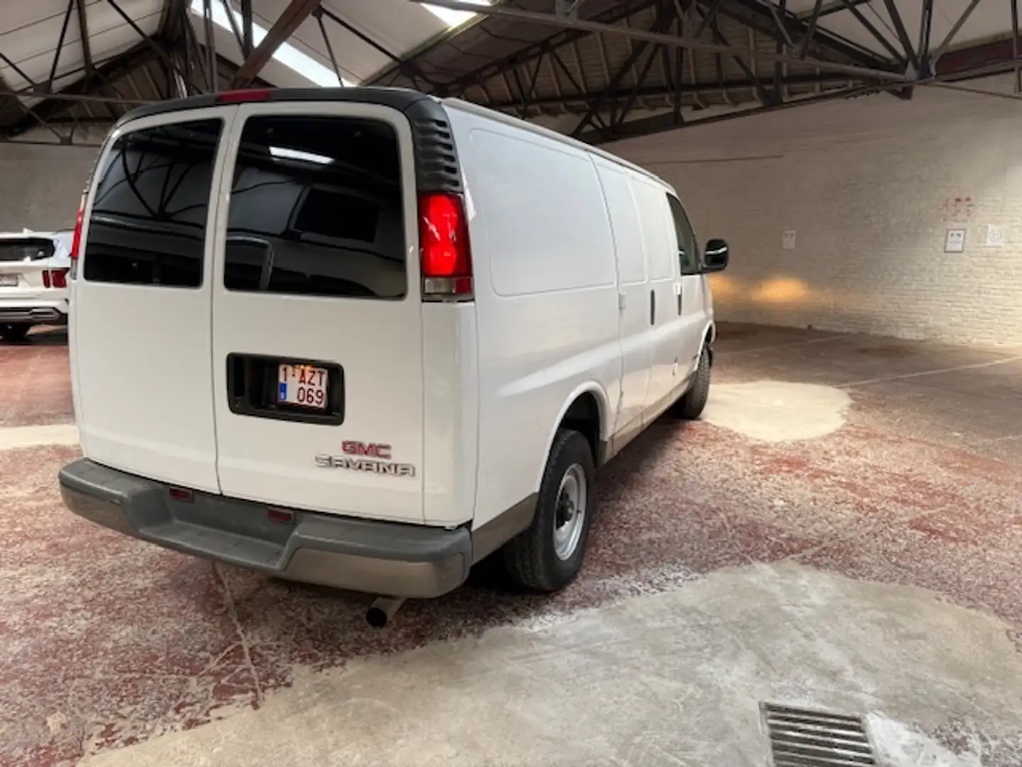 Chevrolet Express 2500 Bílá - 1