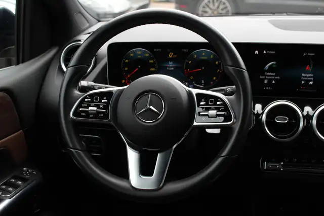Mercedes-Benz B-Class view 17