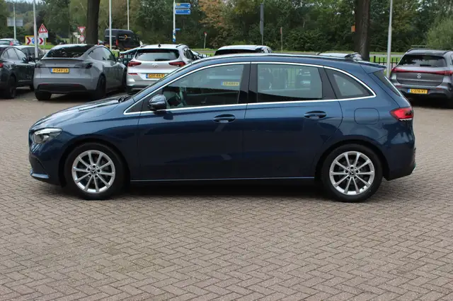 Mercedes-Benz B-Class view 7