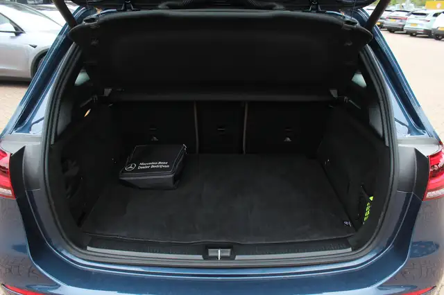 Mercedes-Benz B-Class view 16