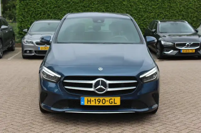 Mercedes-Benz B-Class view 8