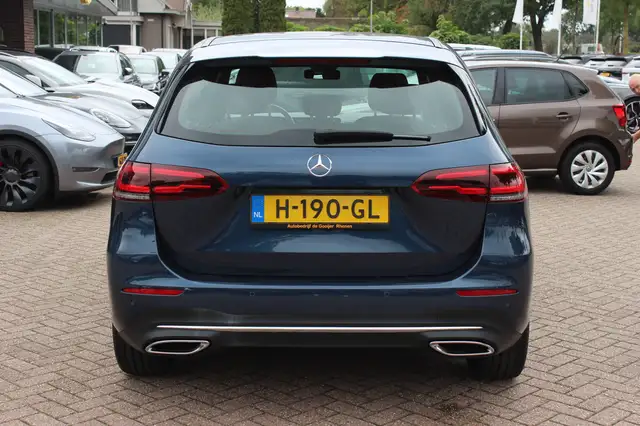 Mercedes-Benz B-Class view 15