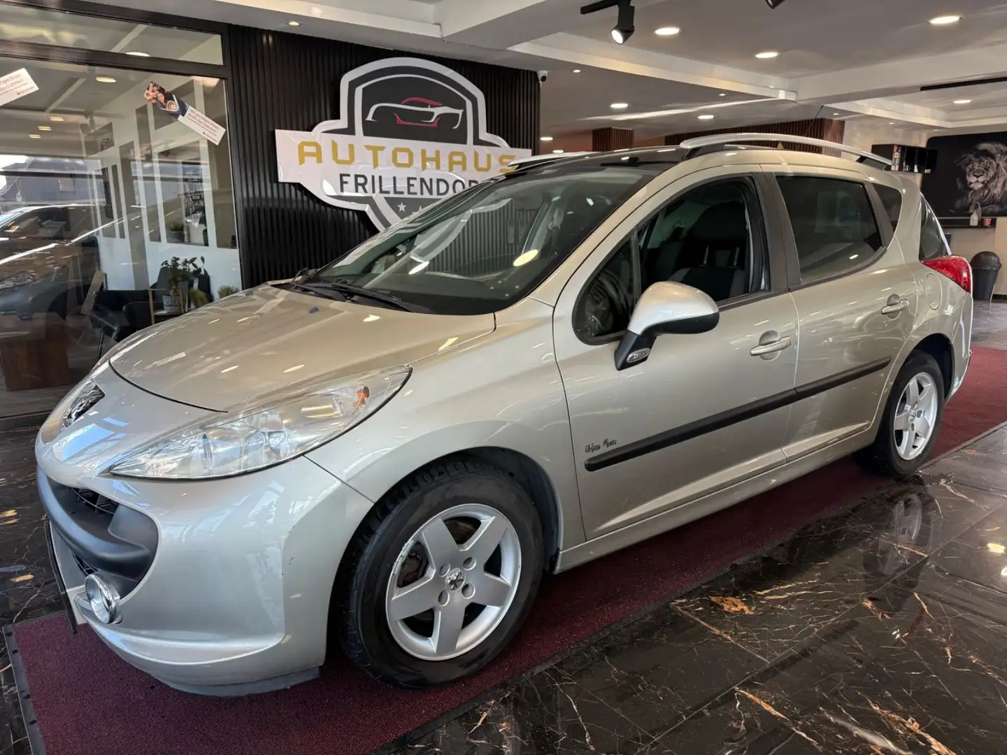 Peugeot 207 SW Urban Move MOTOR TAKKERT!!!FAHRBEREIT!! Grau - 1
