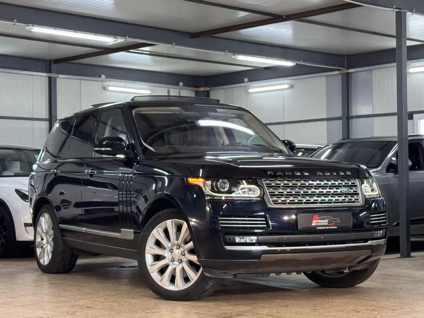 Land Rover Range Rover Autobiography PANO*VOLLAUSSTATNG*1.H Schwarz - 1