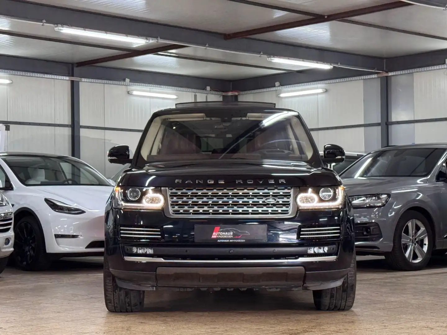 Land Rover Range Rover Autobiography PANO*VOLLAUSSTATNG*1.H Schwarz - 2