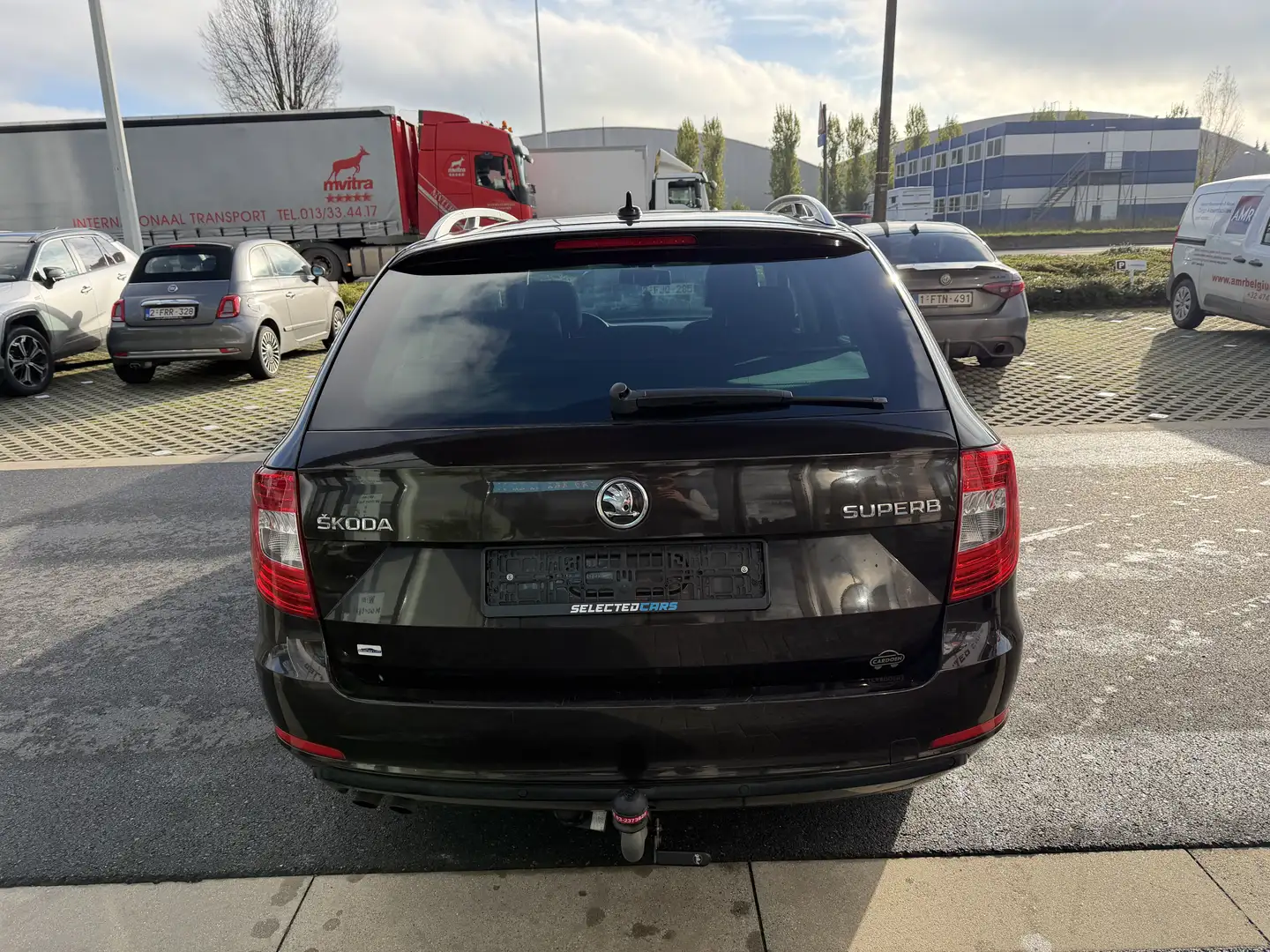 Skoda Superb 1.6 TDI Combi Elegance Zwart - 2