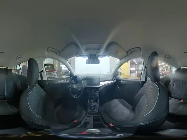 Ford Focus view 6