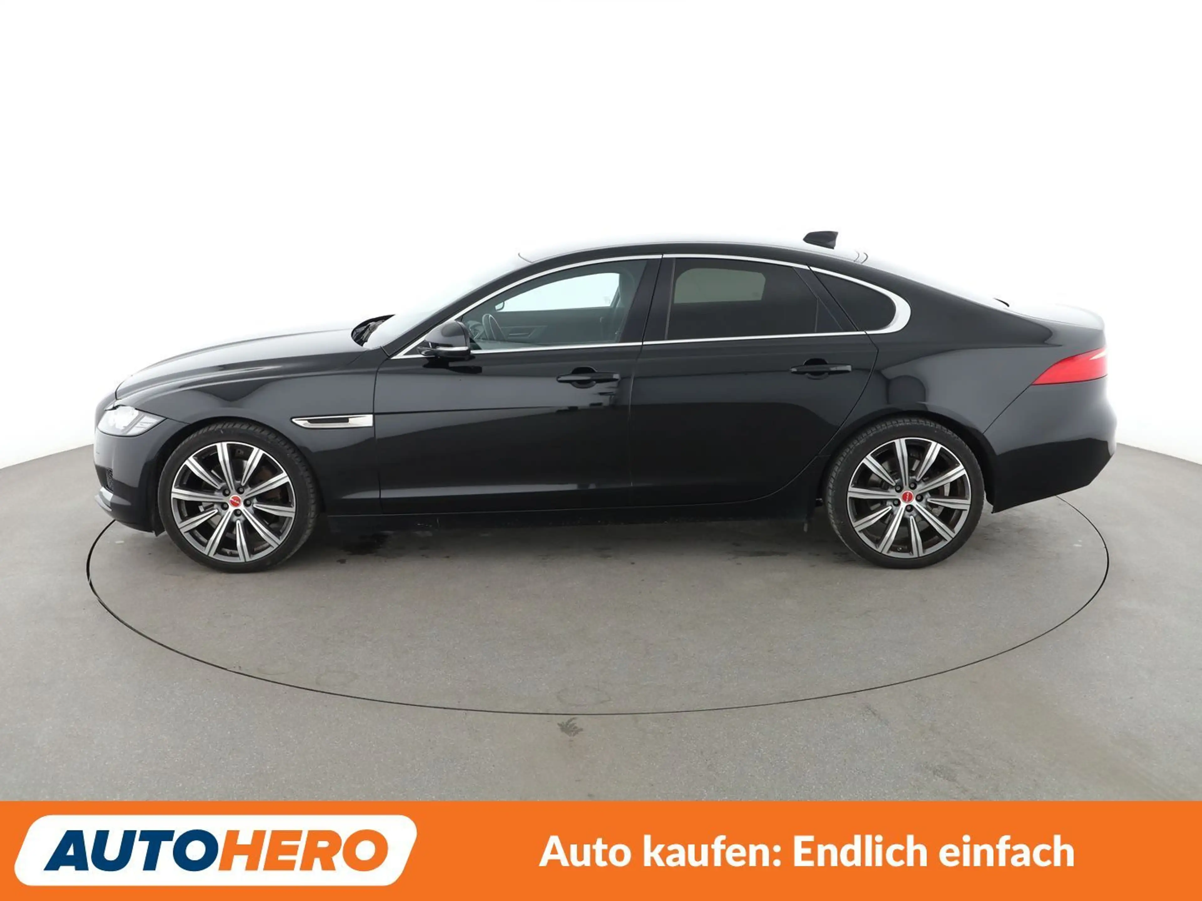 Jaguar XF 30d Portfolio Aut.*NAVI*CAM*SHZ*LHZ*TEMPO*ALU* — photo 3