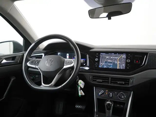 Volkswagen Polo view 5