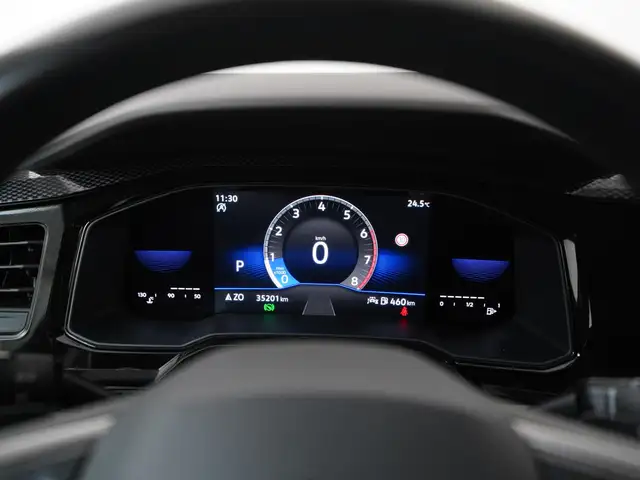 Volkswagen Polo view 8