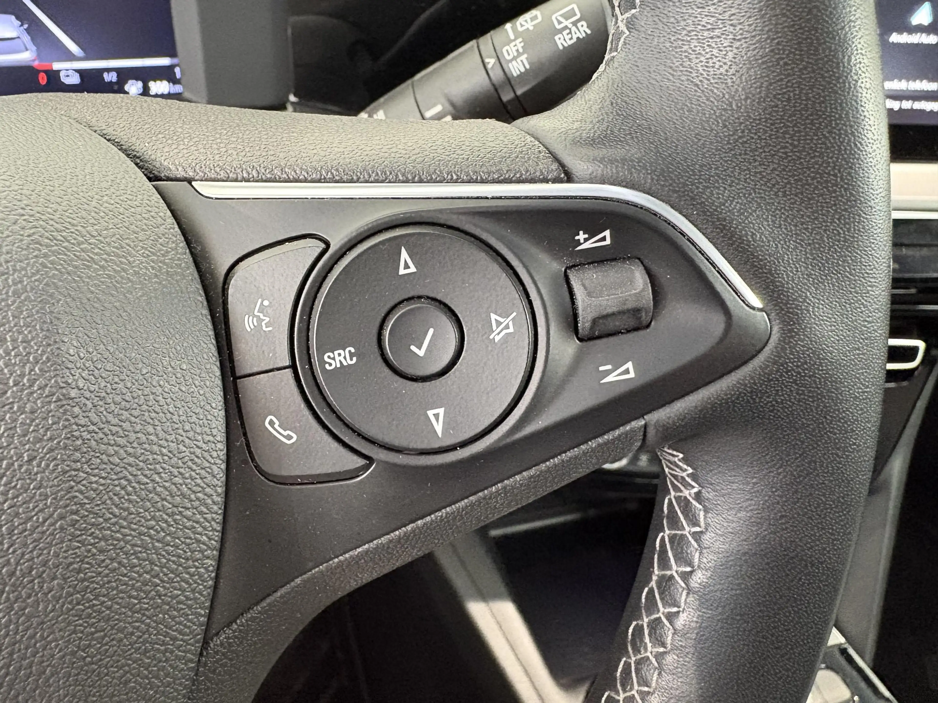 Opel Mokka-E Elegance 50-kWh 11kw bl. . — photo 12