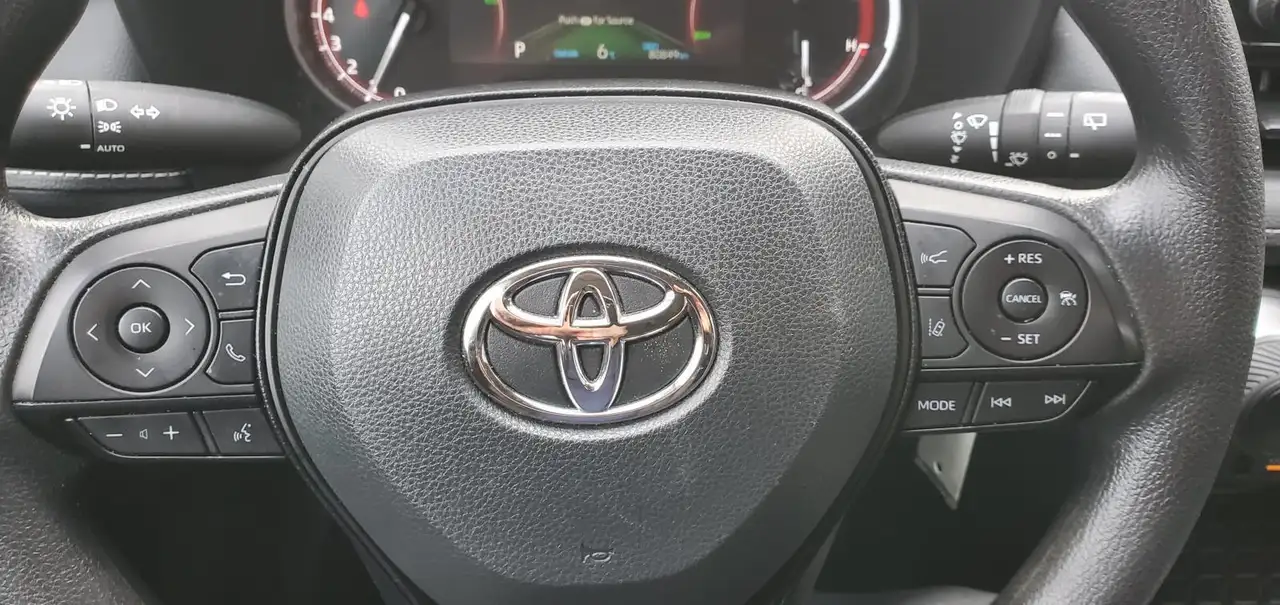 Toyota RAV 4 снимка Toyota RAV 4