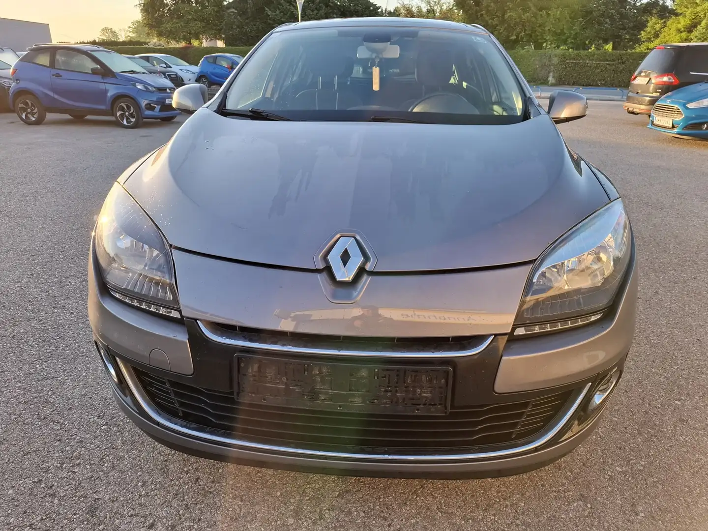 Renault Megane Mégane TCe 115 MOTOR GENERALÜNERHOLT Grau - 2