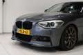 BMW 135 M135i RWD High Executive Grijs - thumbnail 2